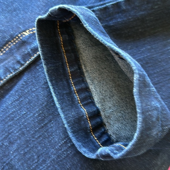 Gloria Vanderbilt shortened Amanda dark wash jeans, size 12 - Picture 9 of 9